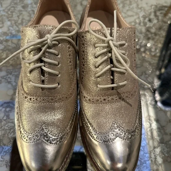 Cole Haan Women's Gold Brogue Flats - Picture 5 of 6